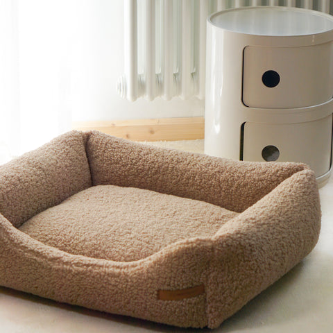 Coussin beige "Frida Teddy" avec matelas